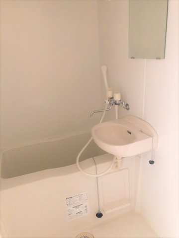 バス・シャワールーム　浴室乾燥機付き