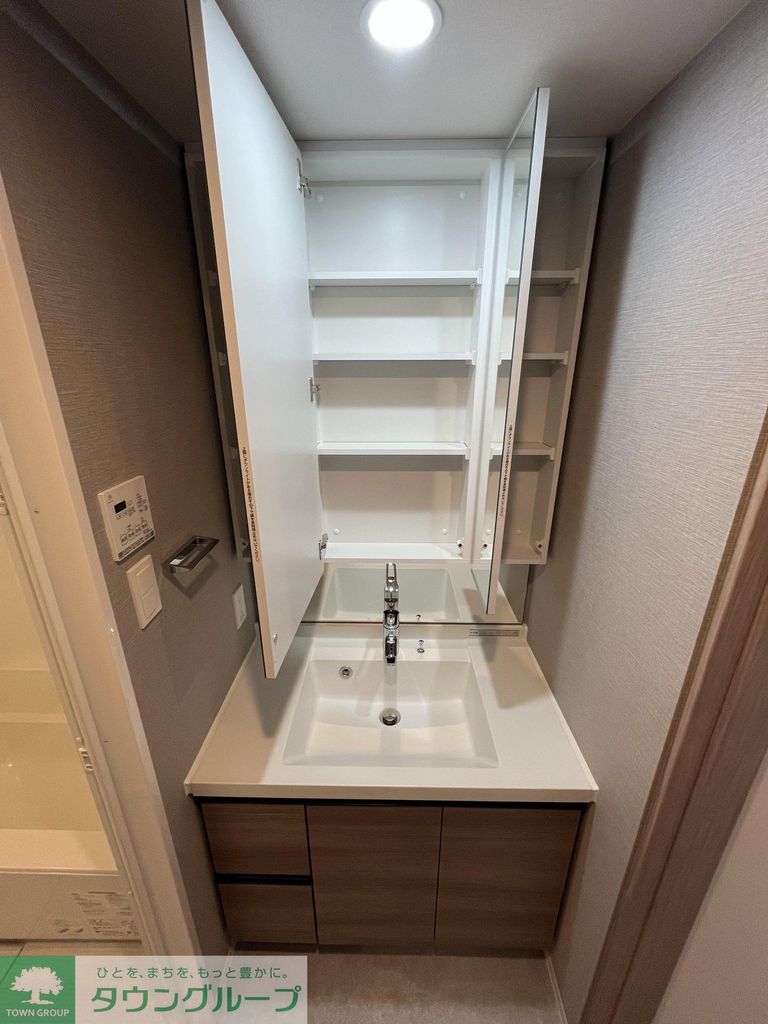 洗面設備　収納