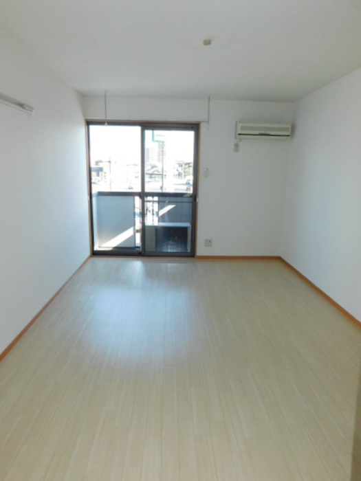 居室・リビング　洋室８．８帖