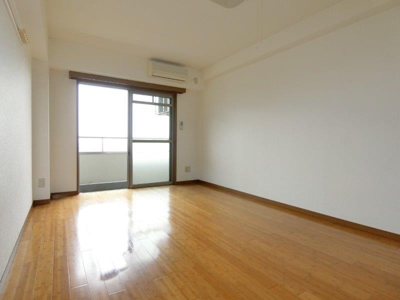 居室・リビング　図面と現状に相違がある場合には現状を優先