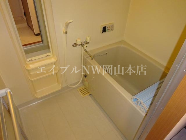 バス・シャワールーム　バス