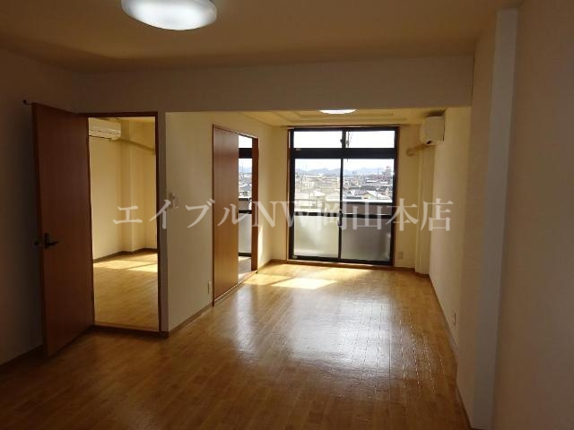 居室・リビング　リビング