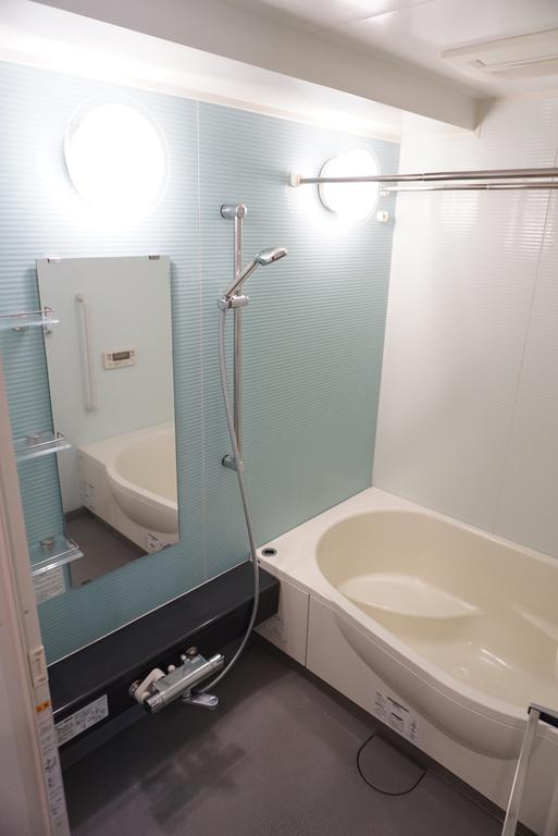 バス・シャワールーム　バスルーム