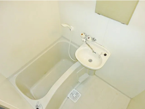 バス・シャワールーム　現況優先