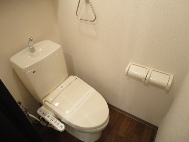 トイレ　シャワー付トイレ