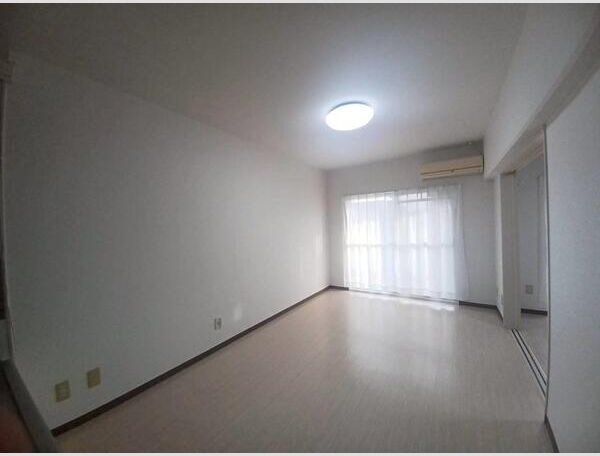 居室・リビング　※現況優先