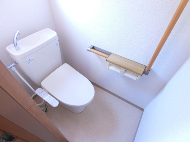 トイレ　同間取り参考写真