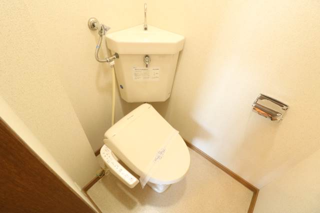 トイレ　ウォシュレット付き♪