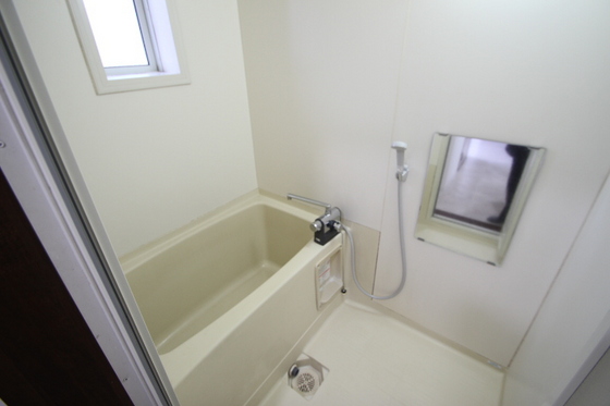 バス・シャワールーム　※他号室の写真です