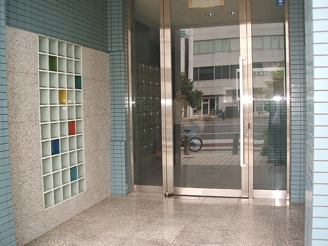 エントランス　※写真は別のお部屋のものです。現況を優先させて頂きます。