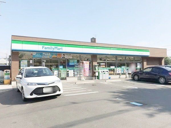 コンビニ　ファミリーマート仙台八木山店（コンビニ）まで270m
