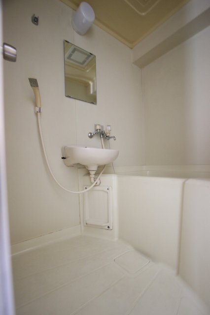 洗面設備　同物件、別号室のものです。