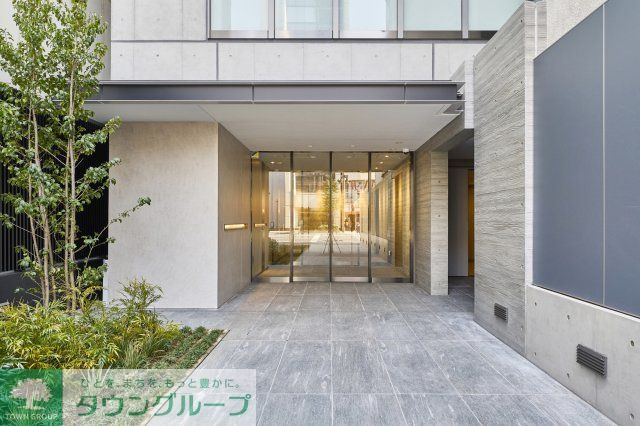 エントランス　外観パース