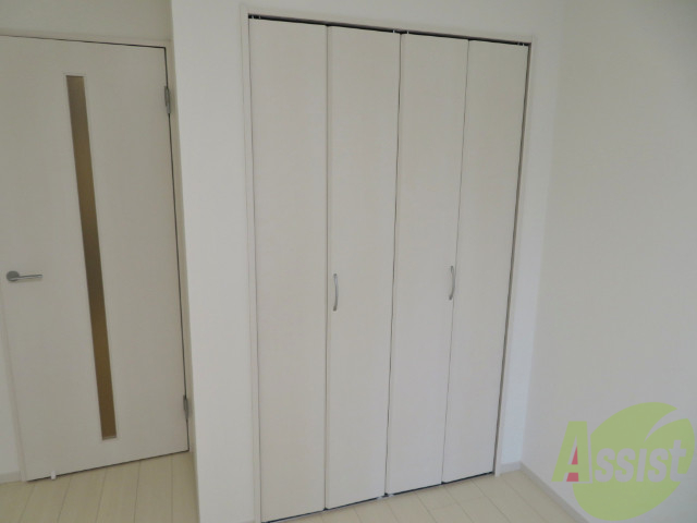 収納　お部屋にはこちらのクローゼットがあります