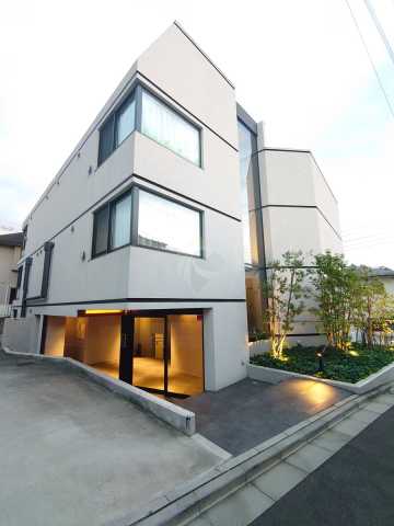 建物外観　LEGALAND高円寺