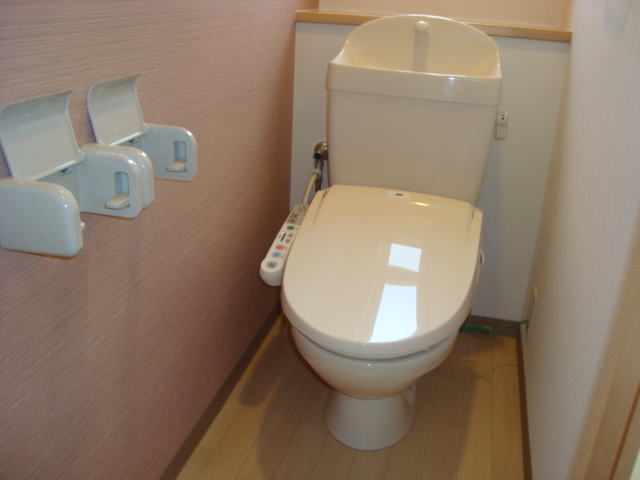 トイレ　シャワー付トイレ