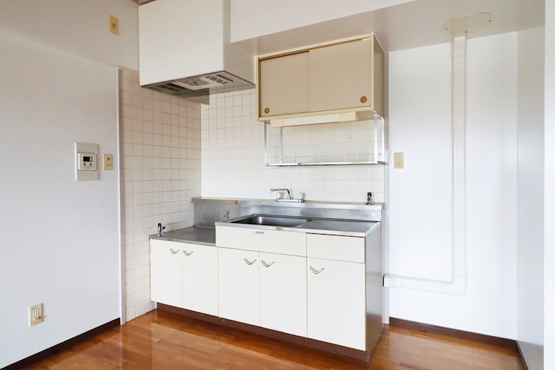 キッチン　※他号室の参考写真となります。