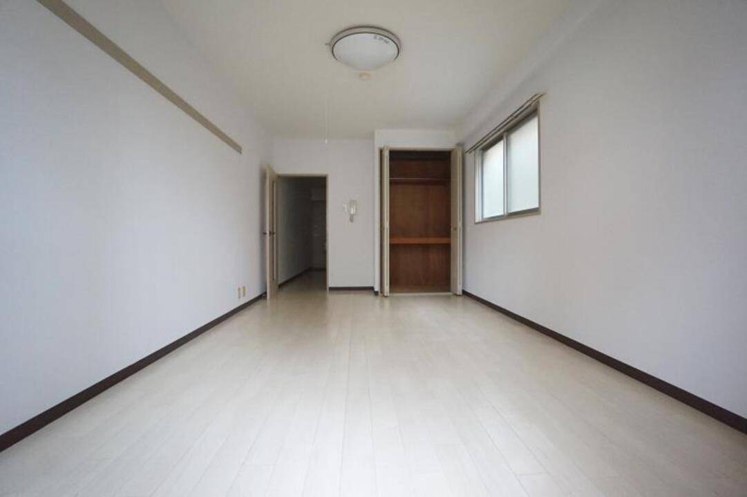 居室・リビング　リビング