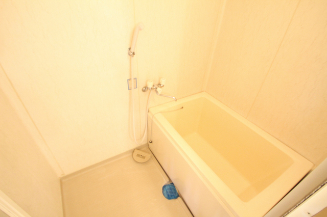 バス・シャワールーム　※別号室の参考写真のため、現状優先です。