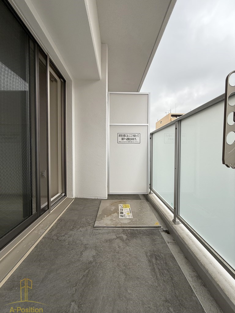 バルコニー　セレニテ難波ミラク壱番館