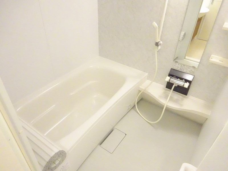 バス・シャワールーム　別部屋参考写真