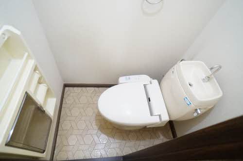 トイレ　トイレ