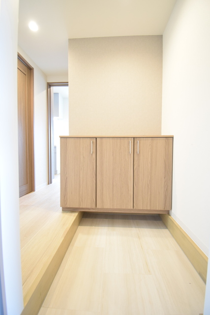 玄関　下駄箱付きです★