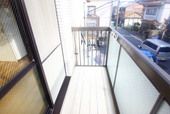 バルコニー　※別の部屋の写真です。