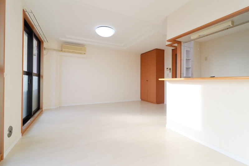 居室・リビング　図面と現状に相違がある場合には現状を優先