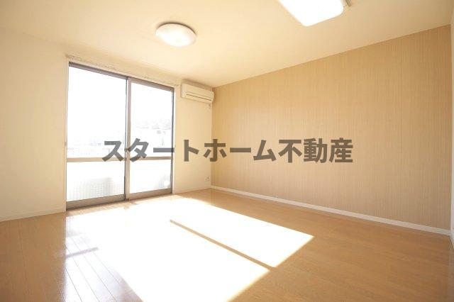 居室・リビング　ゆったりとした居間です