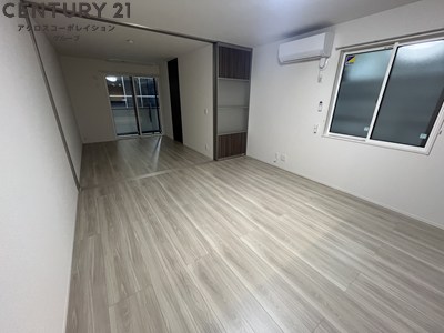 居室・リビング　13.2帖の広いLDK。