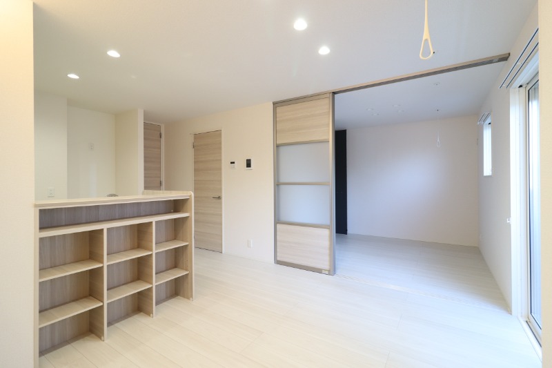 居室・リビング　図面と現状に相違がある場合には現状を優先