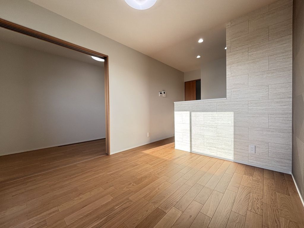 居室・リビング　※建築中の写真です