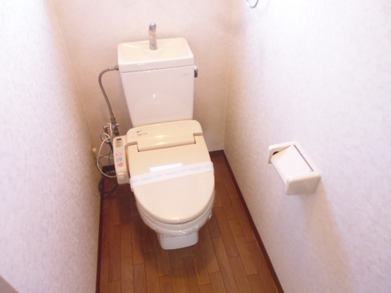 トイレ　※別部屋の写真です