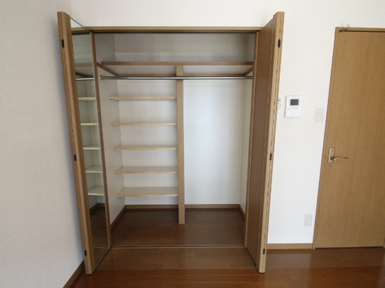 収納　※別部屋の写真です