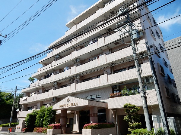 建物外観　人気のエリアです。重厚な外観は見た目も良く優良な物件です。