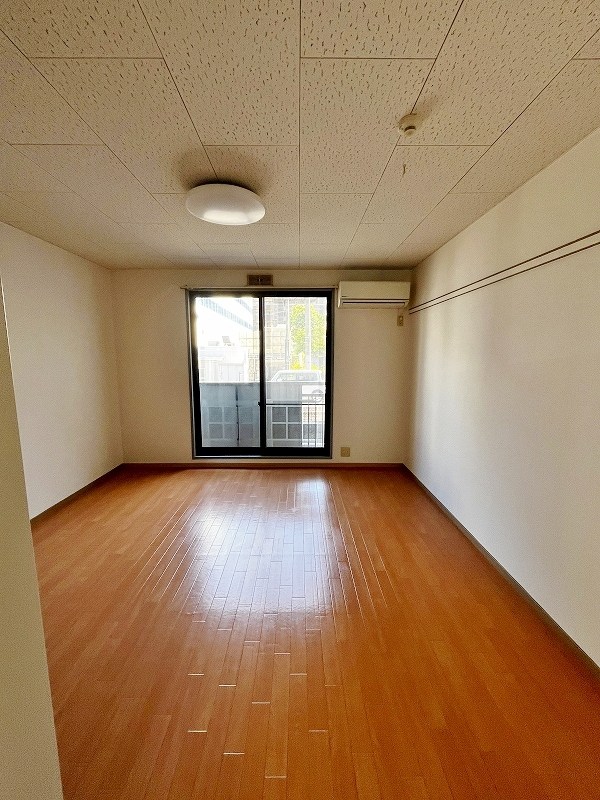 居室・リビング　★洋室8帖★