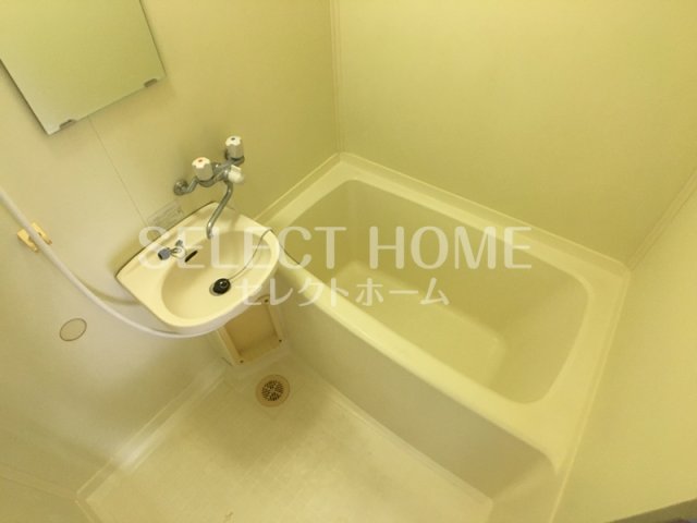 バス・シャワールーム　きれいなお風呂です 同型タイプ
