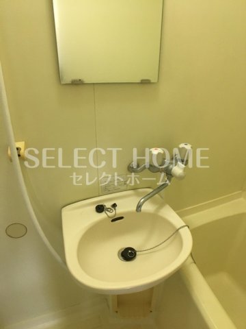 洗面設備　使いやすい洗面所です 同型タイプ