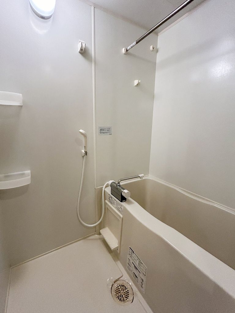 バス・シャワールーム　浴室乾燥機付き