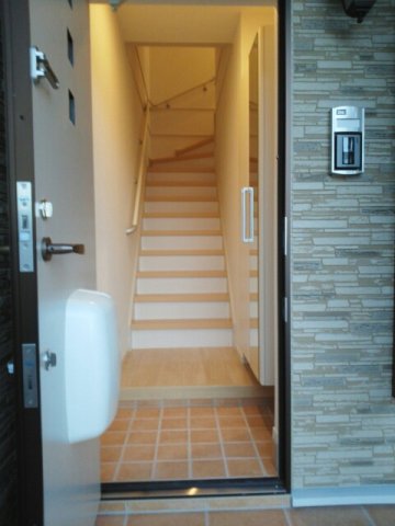 玄関　収納もある玄関です