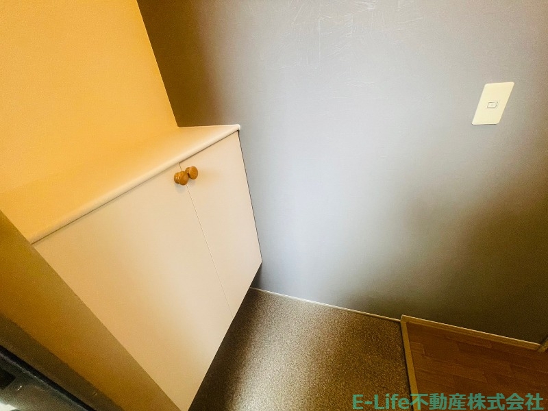 玄関　別部屋写真