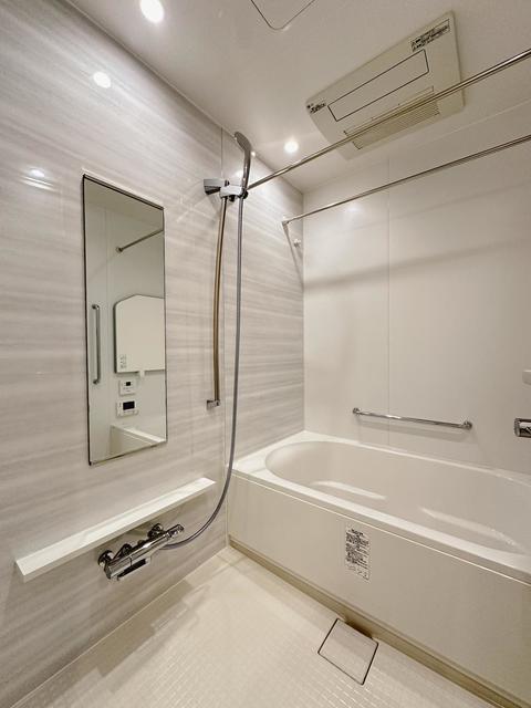 バス・シャワールーム　※写真は同タイプ住戸です。