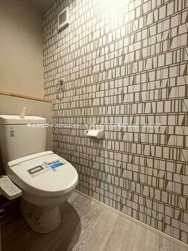 トイレ　写真は101号室