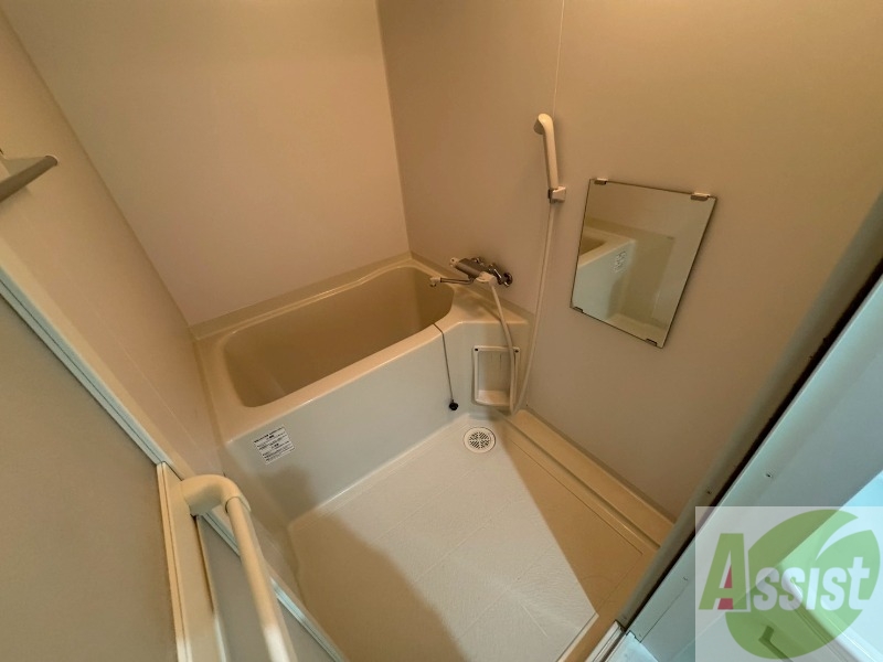 バス・シャワールーム　お風呂です。ゆっくりお風呂につかるのも体に良いですね～