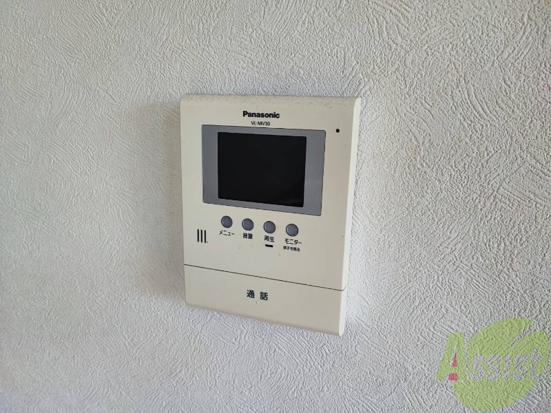 セキュリティ　ＴＶモニター付インターホンです。来客者の顔が見えるので安心！