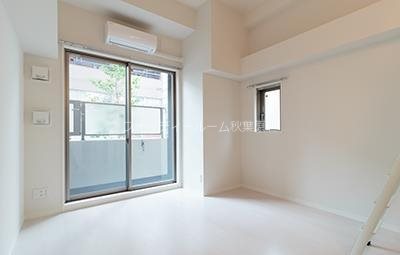 居室・リビング　別号室参考写真