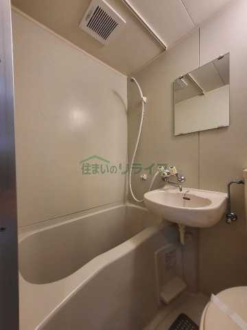 バス・シャワールーム　別部屋参考写真となります。