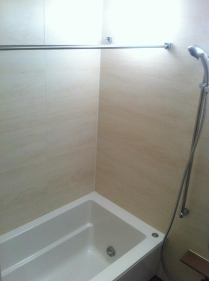 バス・シャワールーム　※別部屋の参考写真です。