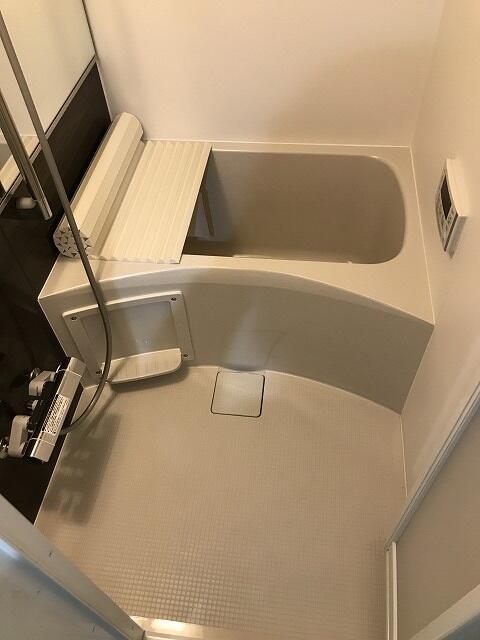 バス・シャワールーム　?